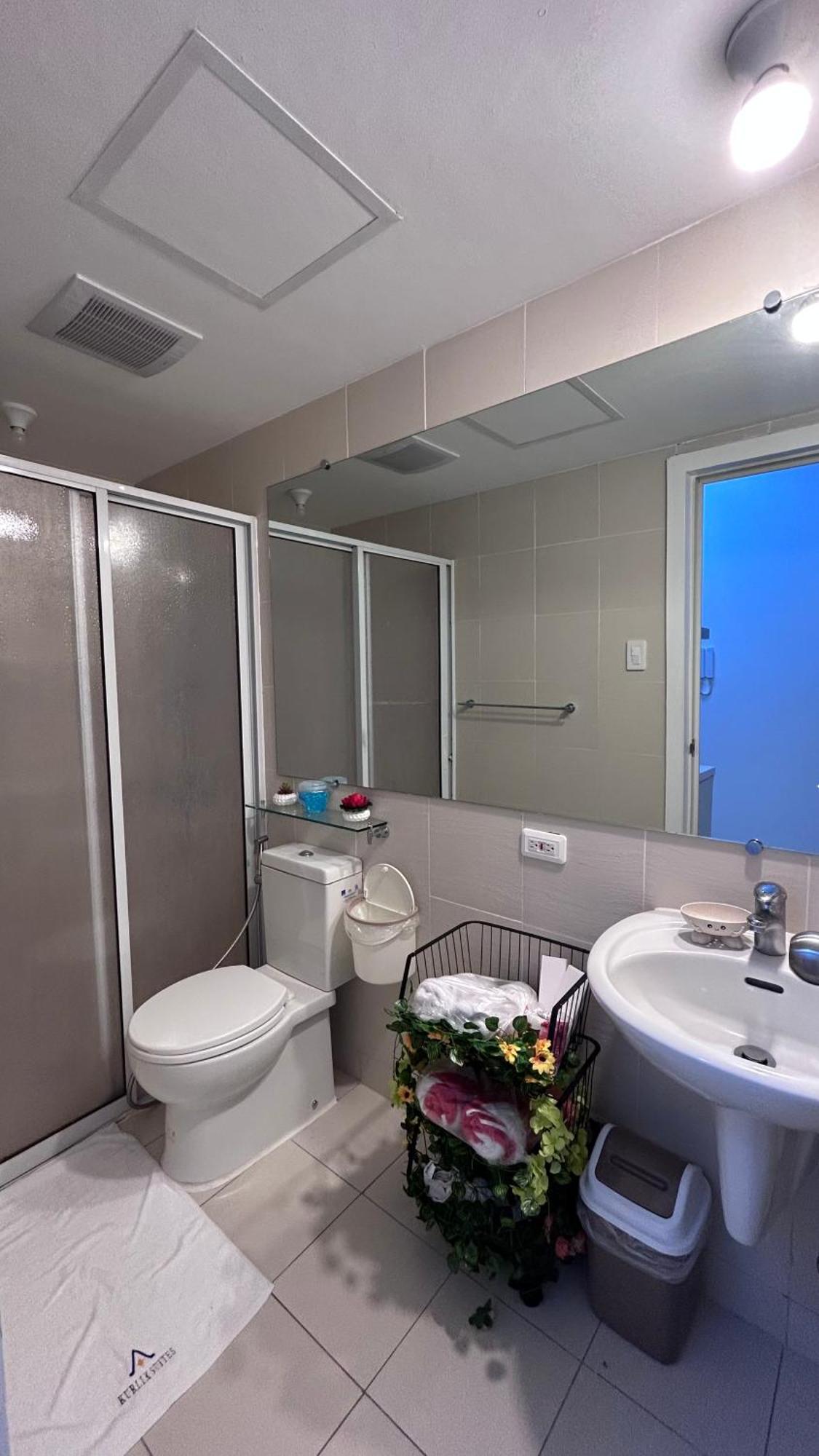 Kurlix Suites Of Azure North Сан-Фернандо Экстерьер фото